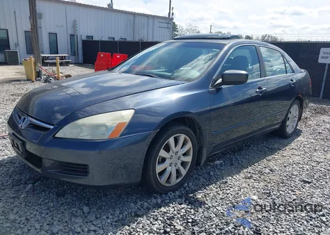 2006 Honda Accord 3.0 Ex z USA, uszkodzony, nr VIN 1HGCM66596A022901
